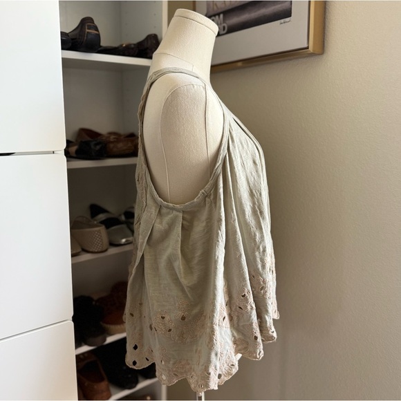 Free People Women's Light Sage Green Sleeveless Spring Summer Top Size Medium - Picture 2 of 9